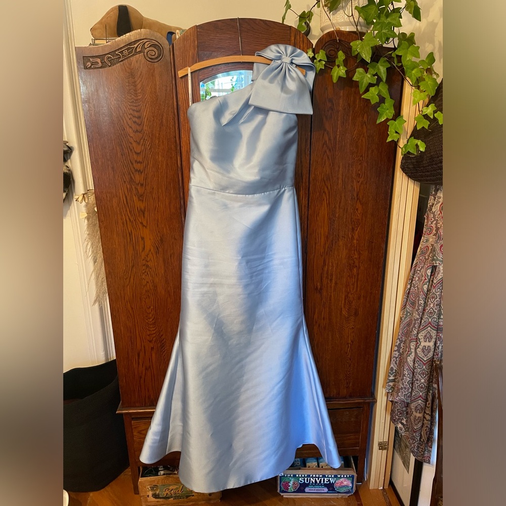 1 Shoulder Fit & Flare Bridesmaid Dress Evening Gown w/ Bow 2450 Mist Light Blue
